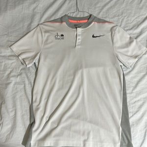 Nike blade collar golf shirt